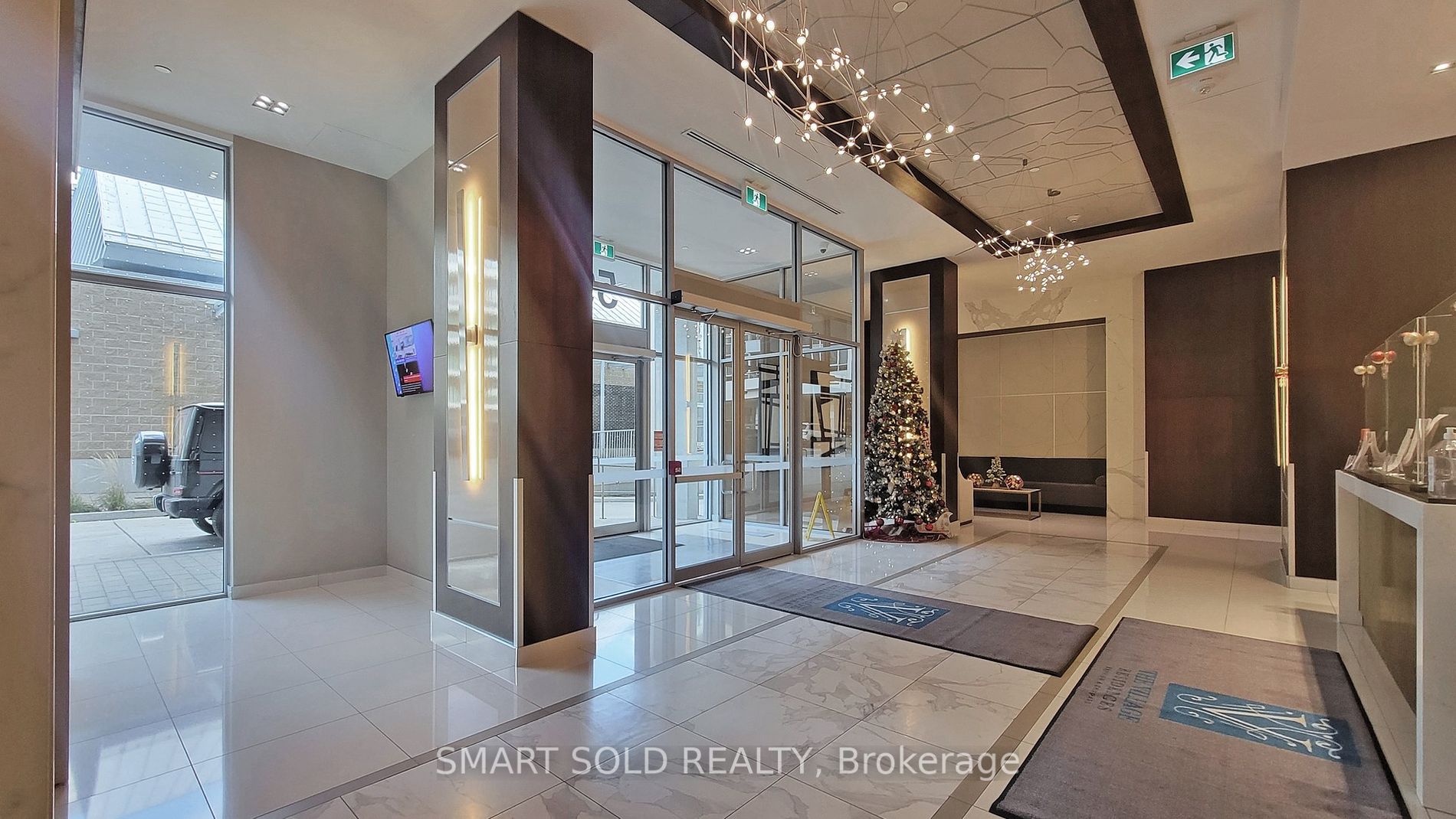 591 Sheppard Ave E, #305