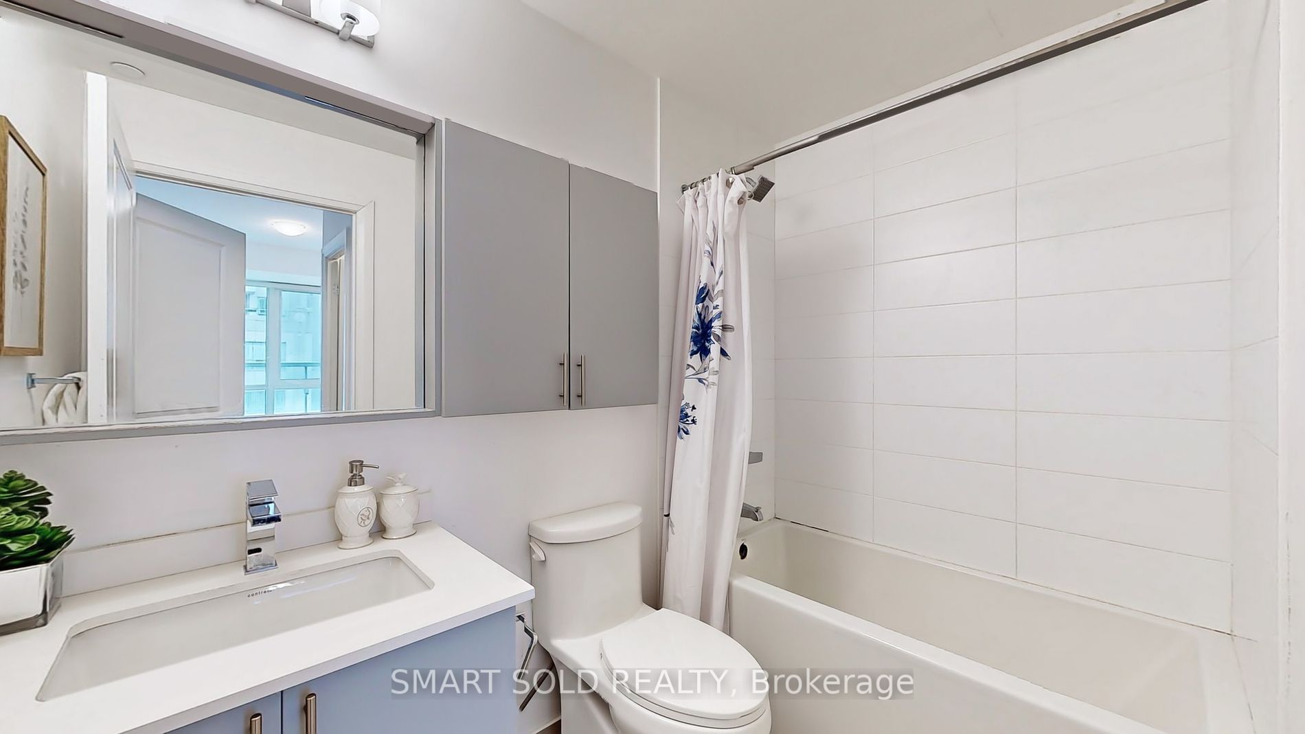 591 Sheppard Ave E, #305