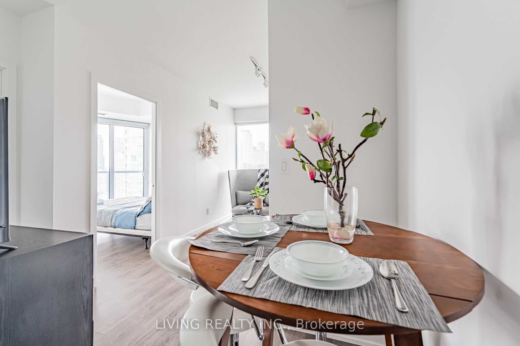 159 Wellesley Street E #3009