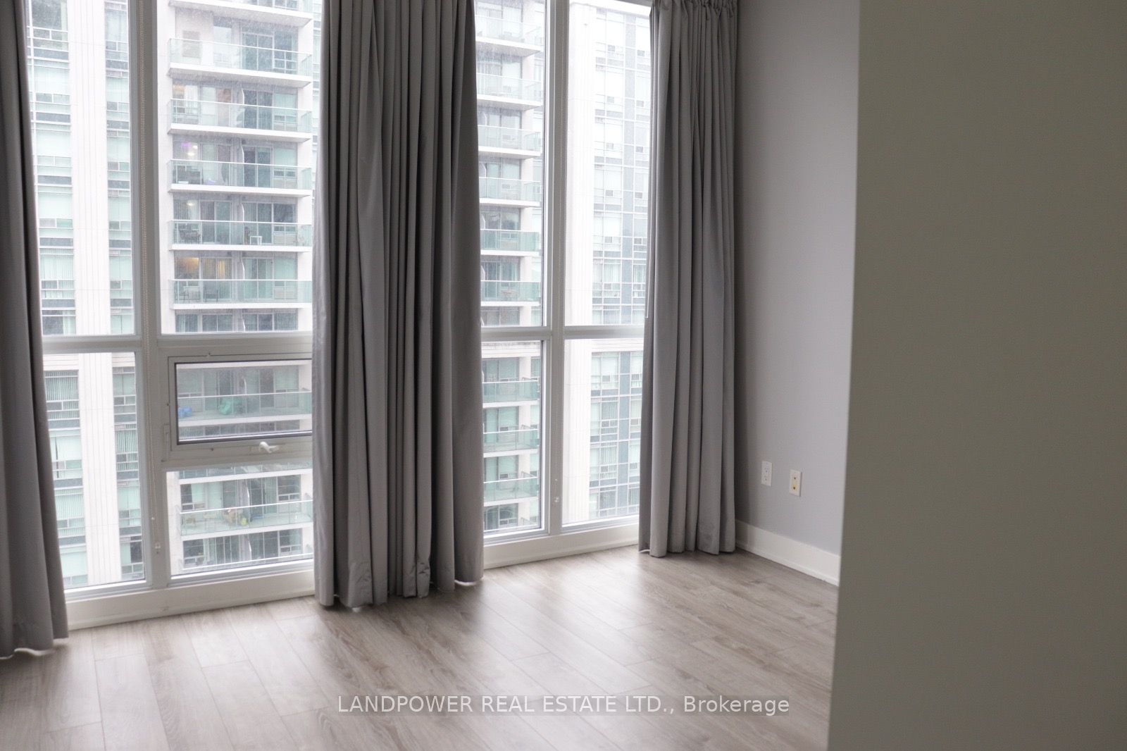 23 Sheppard Avenue E #1909
