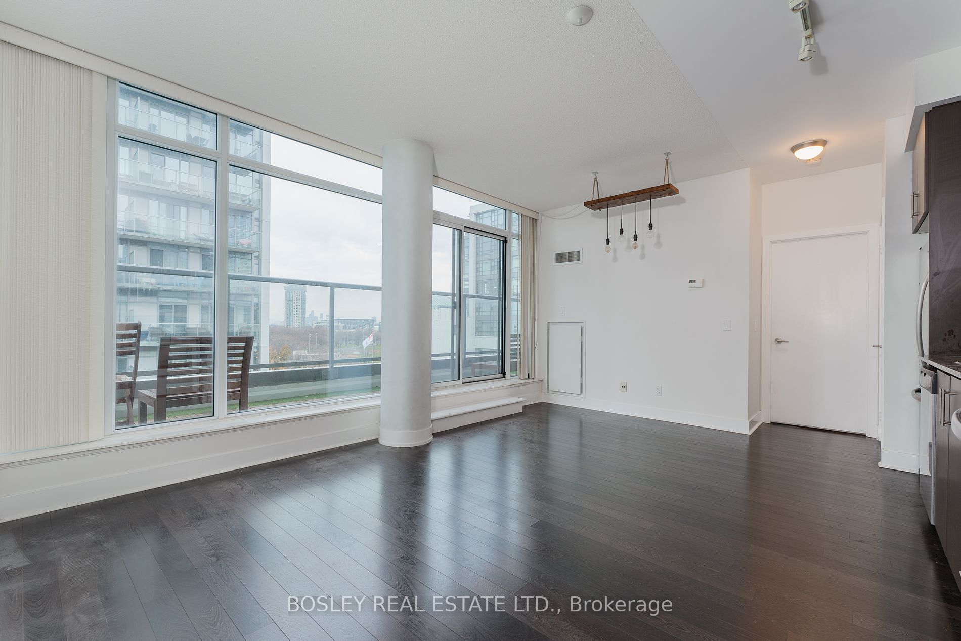 90 Stadium Road #902