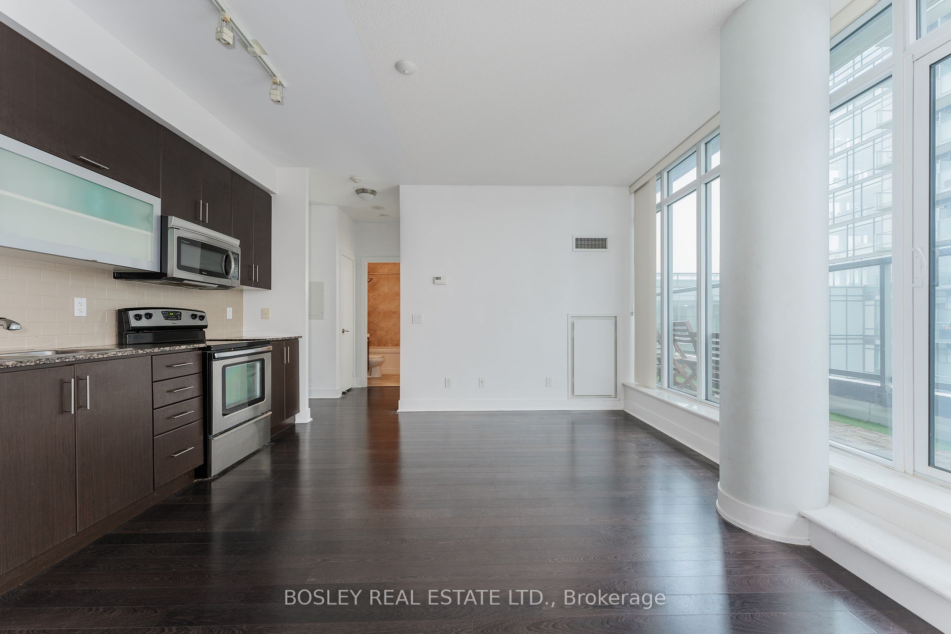 90 Stadium Road #902