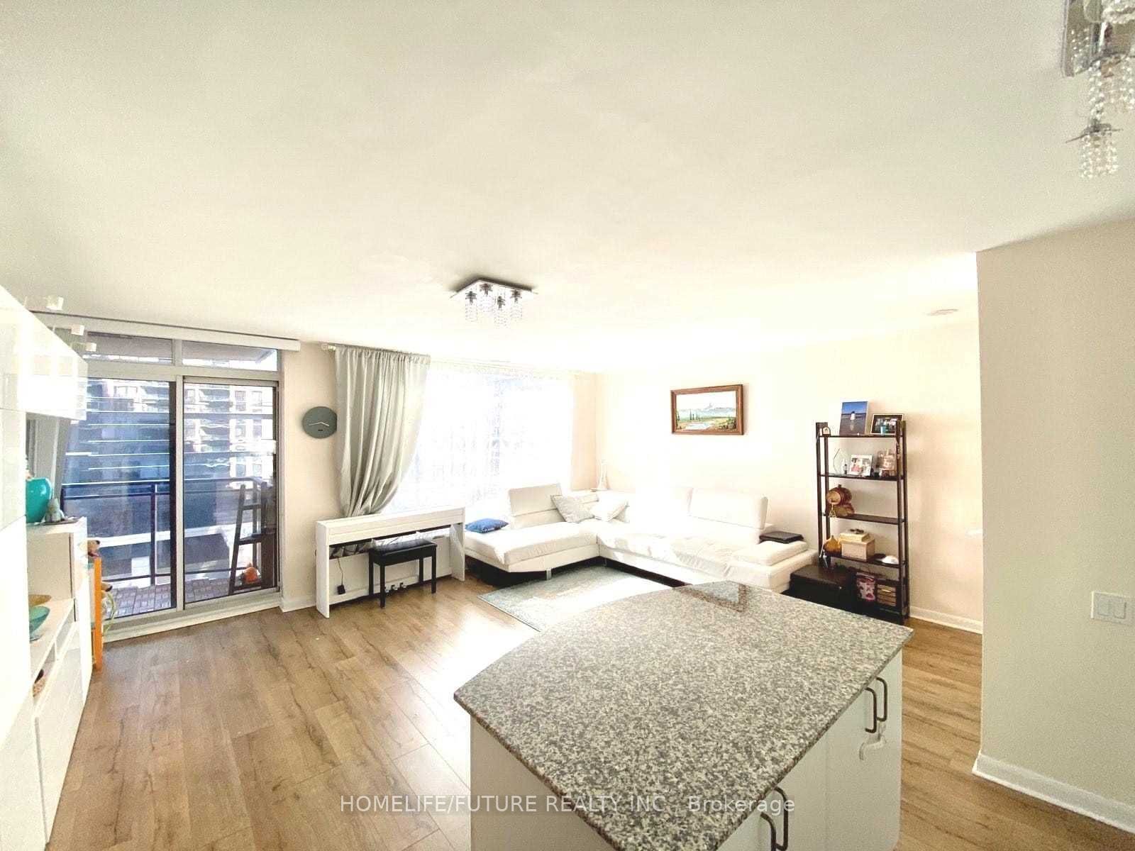 33 Sheppard Avenue E, #806
