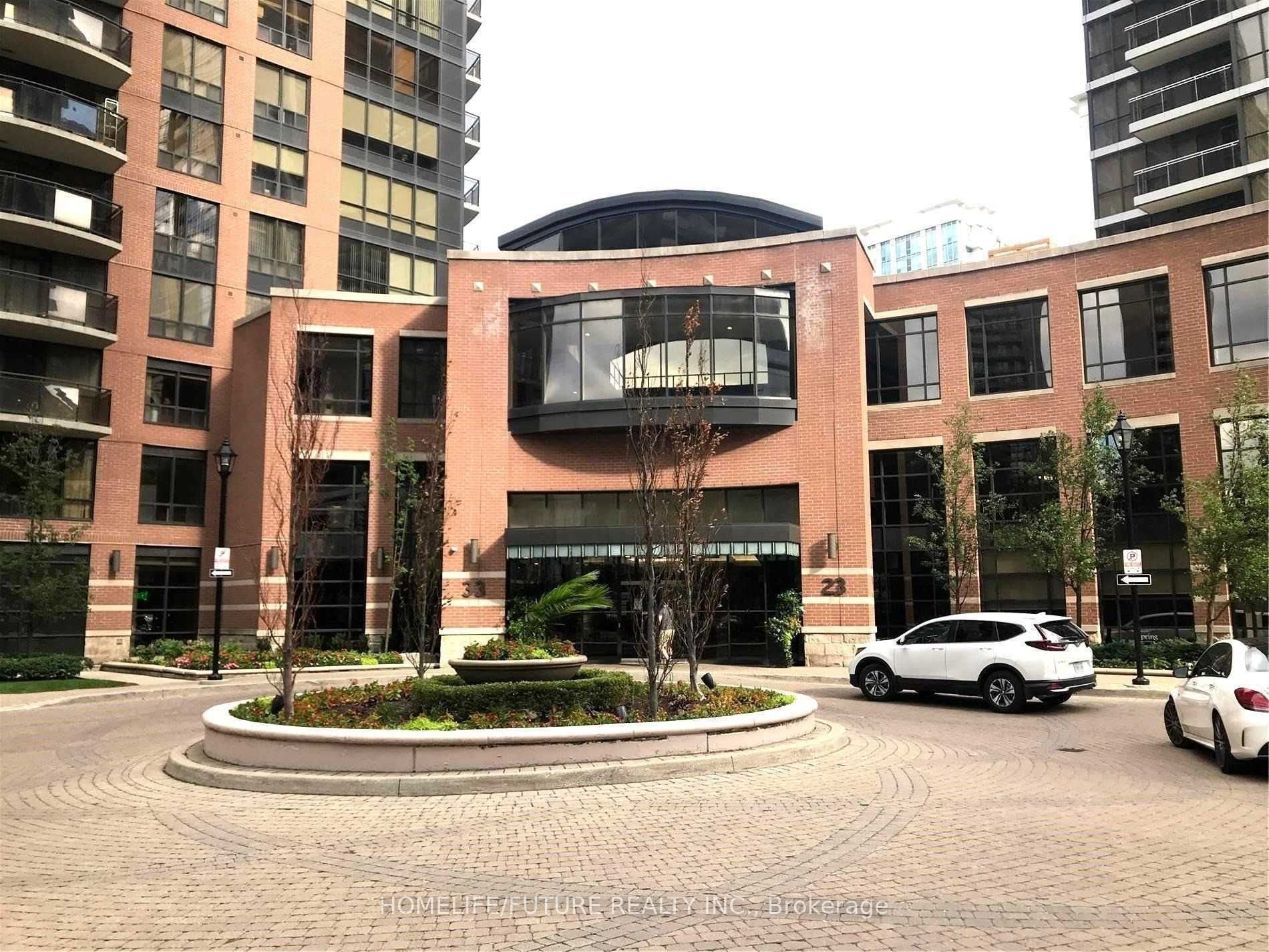 33 Sheppard Avenue E, #806