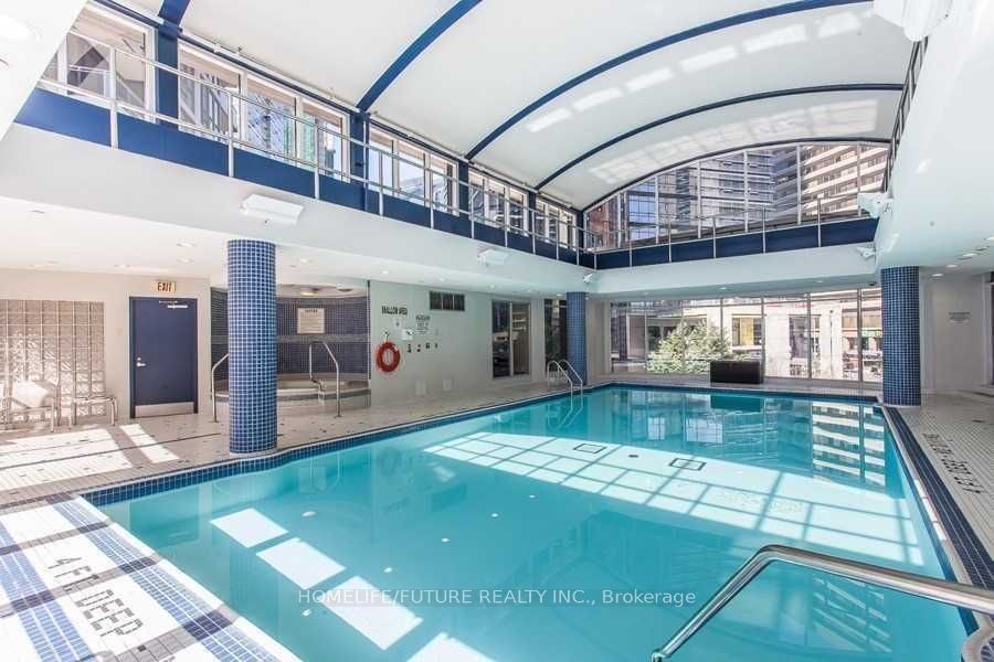 33 Sheppard Avenue E, #806