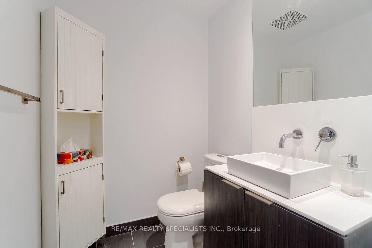 159 DUNDAS Street E #505