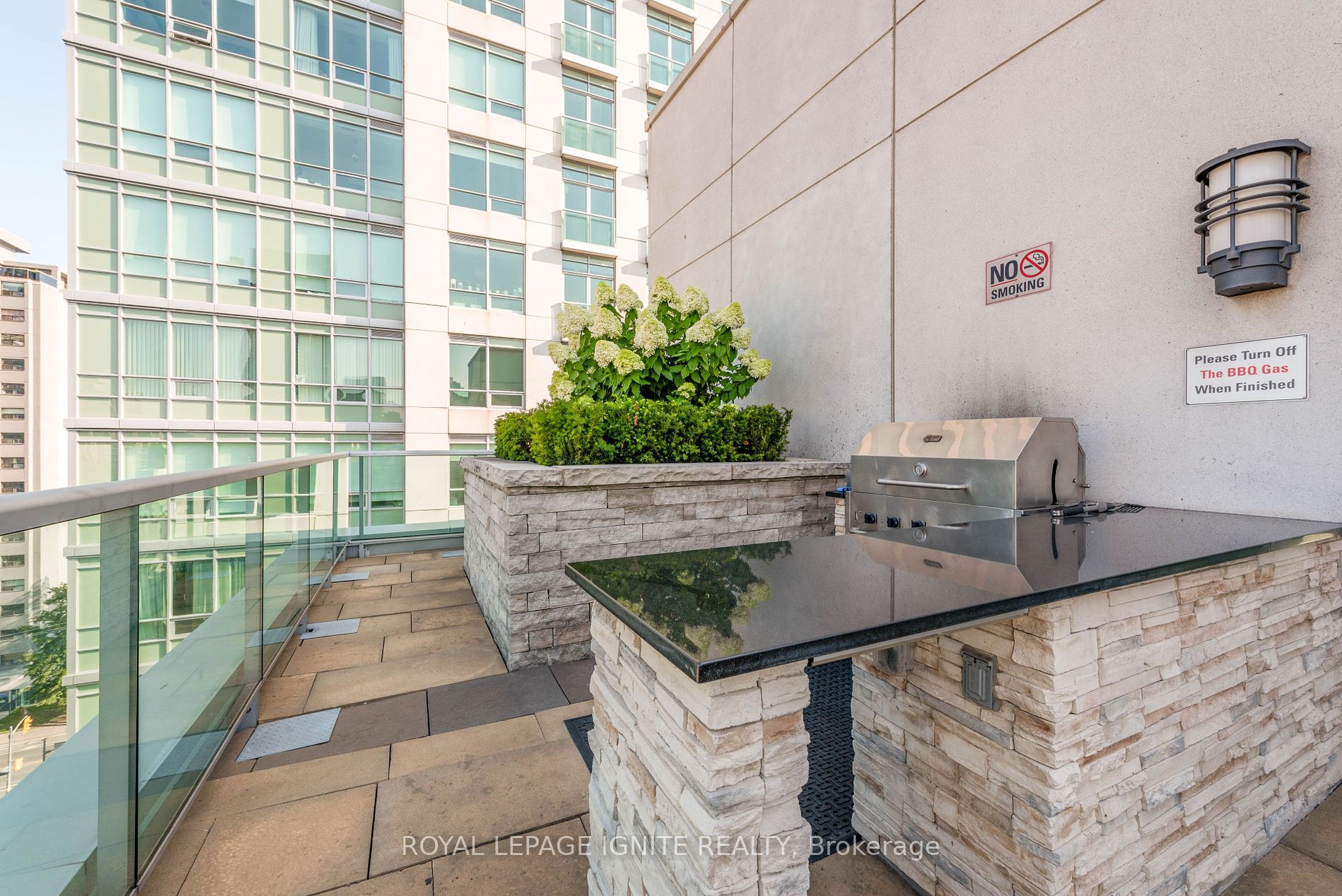 120 Homewood Avenue, #1403