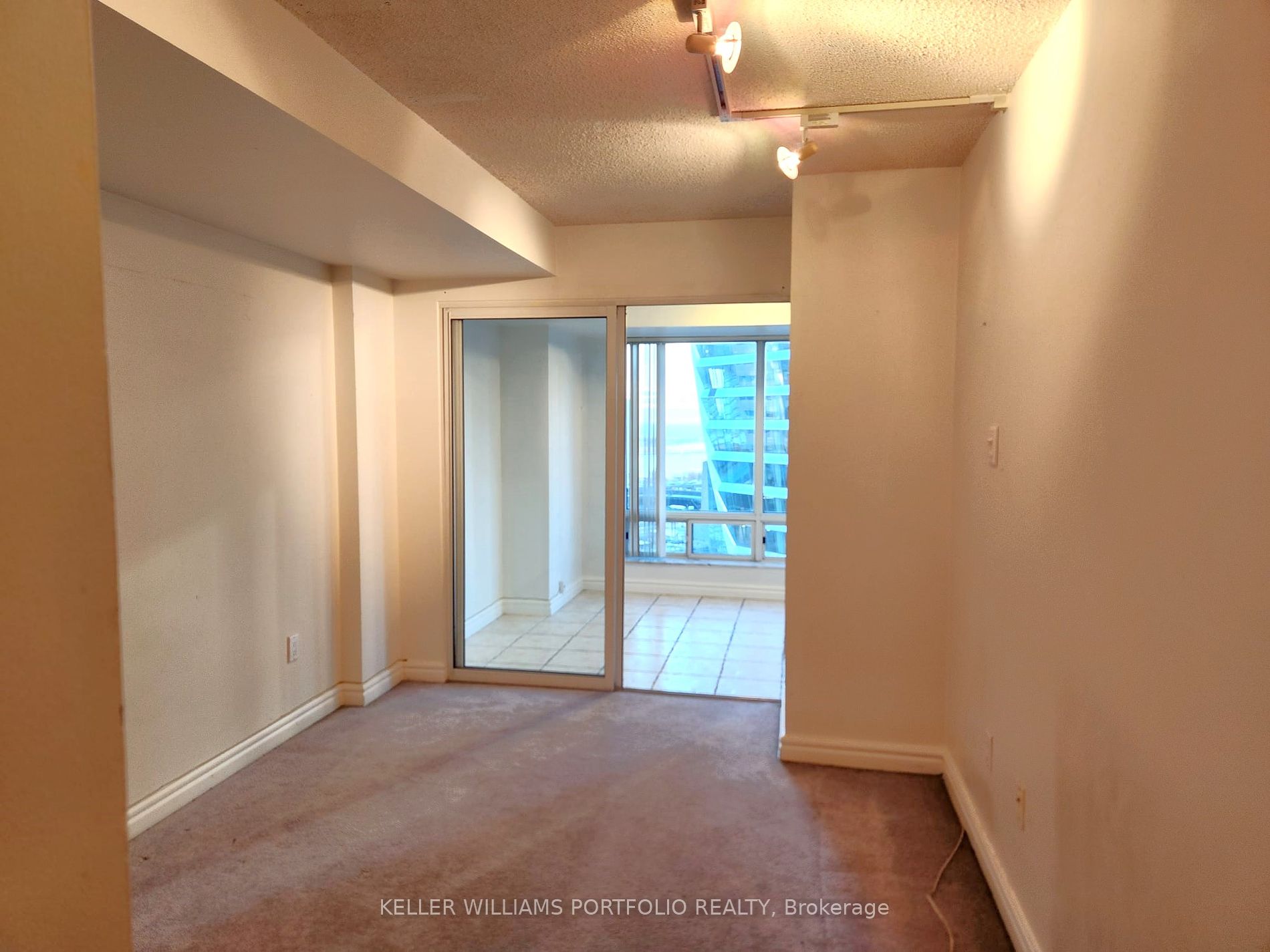 33 University Avenue #2404