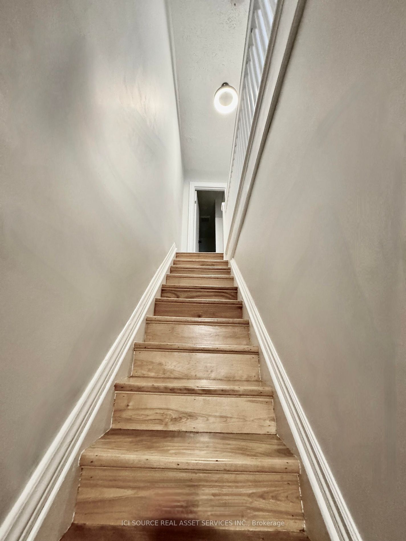 858 Manning Ave, #Upper