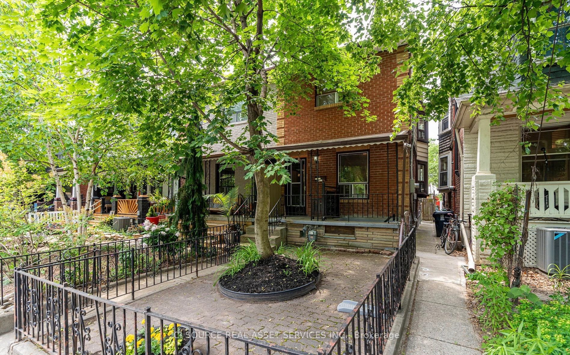 858 Manning Ave, #Upper