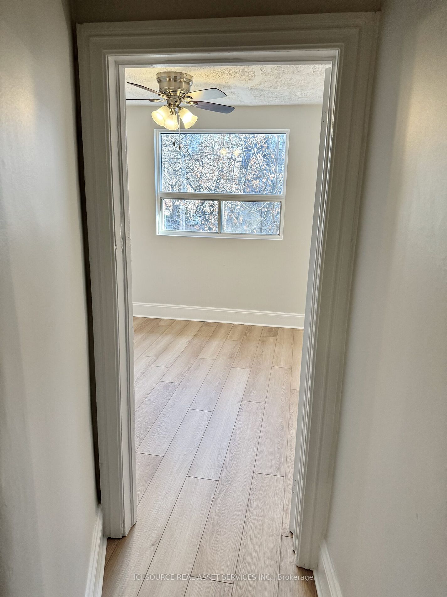 858 Manning Ave, #Upper
