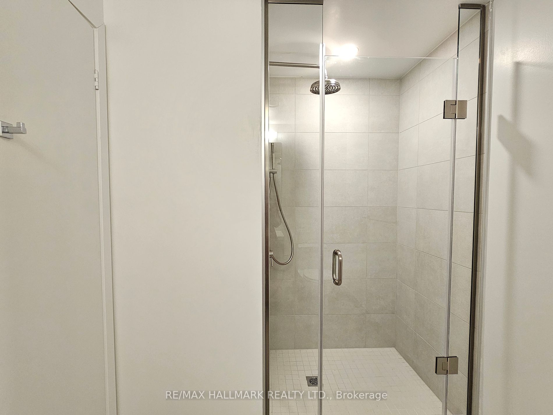 2020 Bathurst Street, #533
