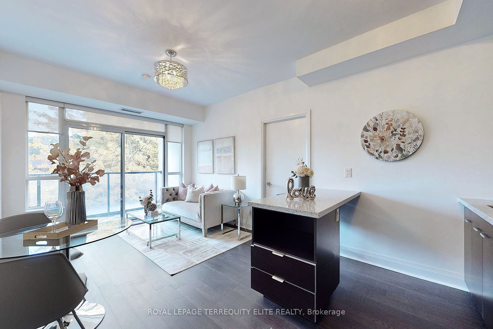 399 Spring Garden Ave, #306