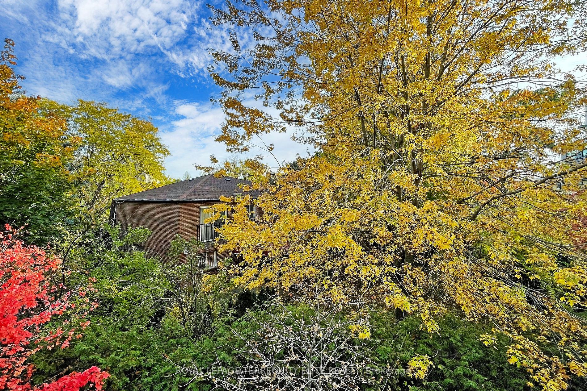 399 Spring Garden Ave, #306