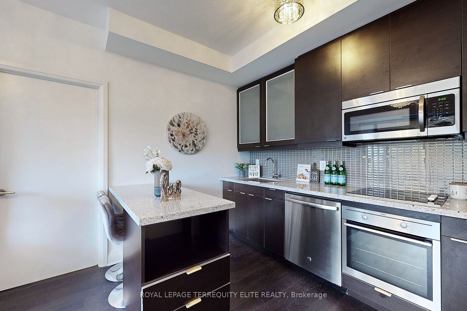 399 Spring Garden Ave, #306