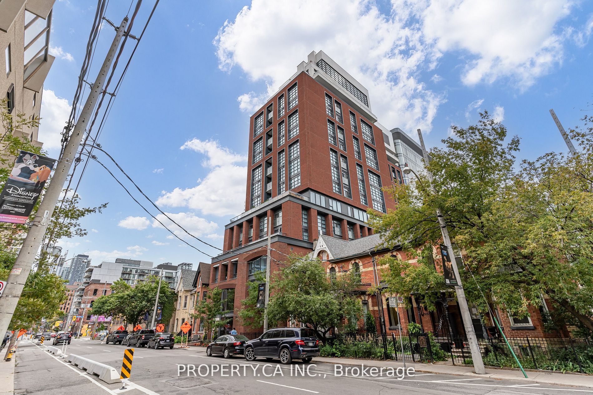 501 Adelaide St W, #302