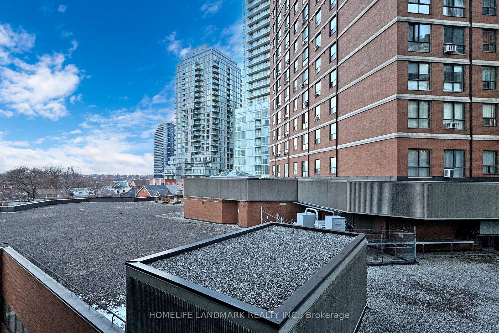 58 Orchard View Blvd, #505