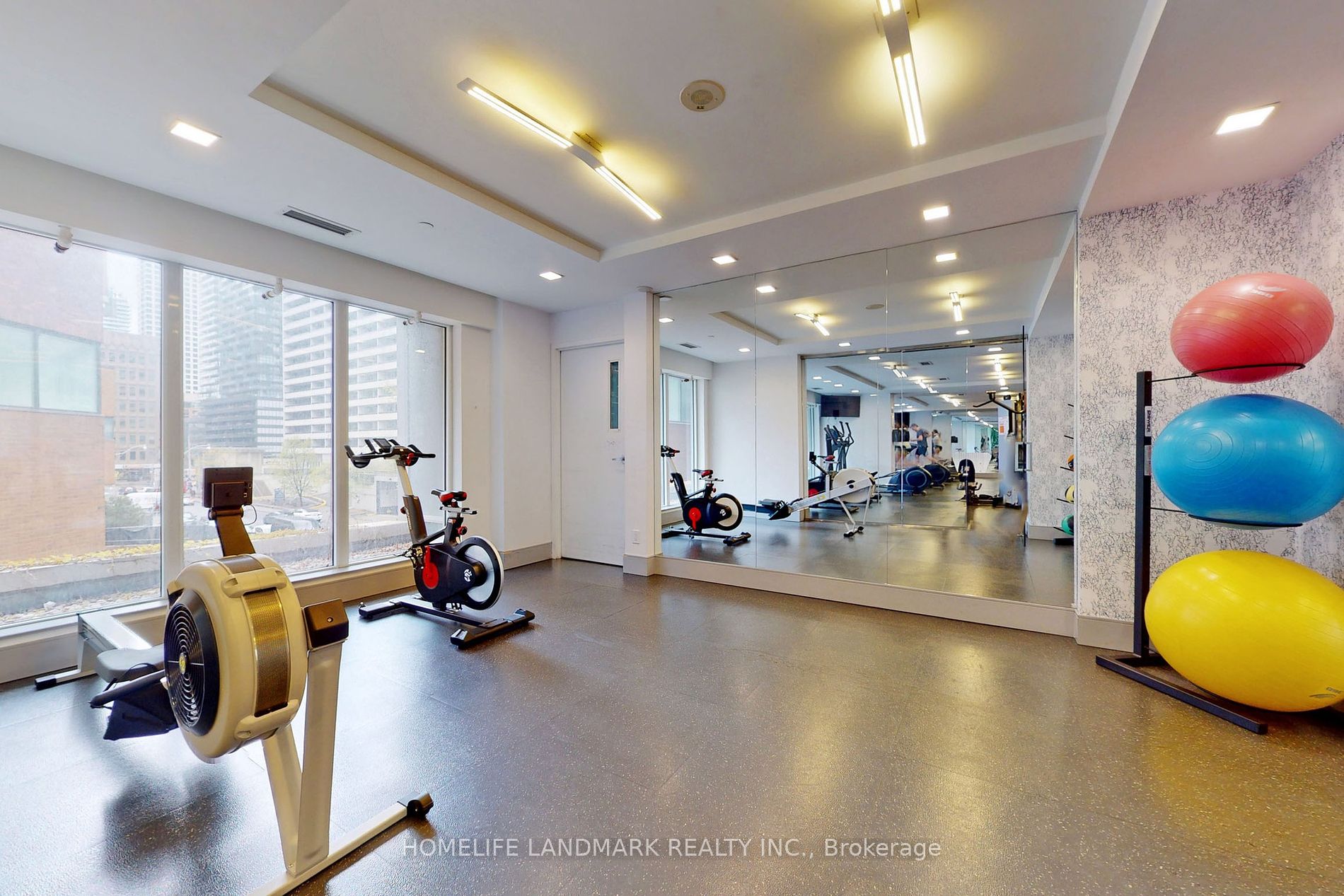 58 Orchard View Blvd, #505