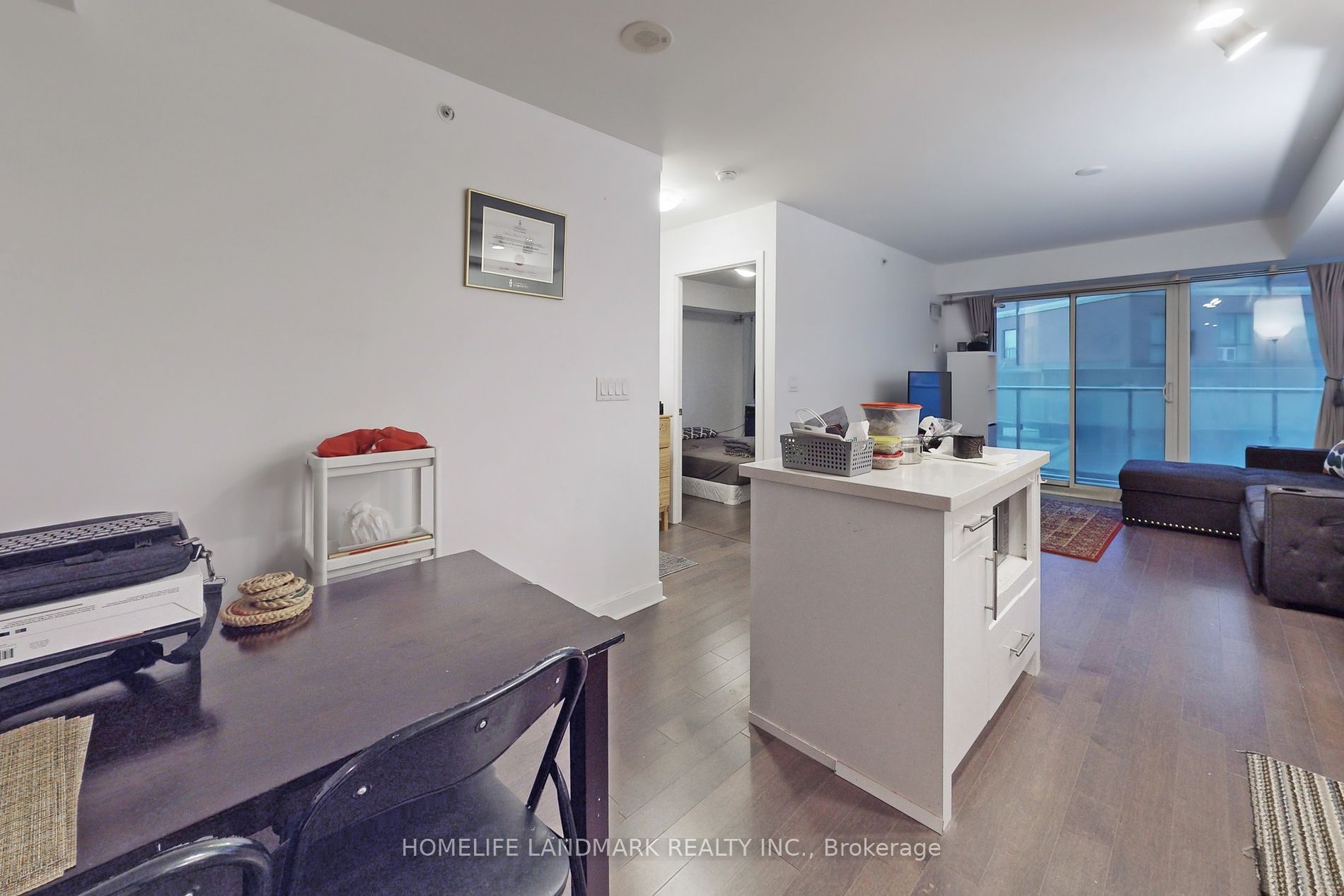 58 Orchard View Blvd, #505