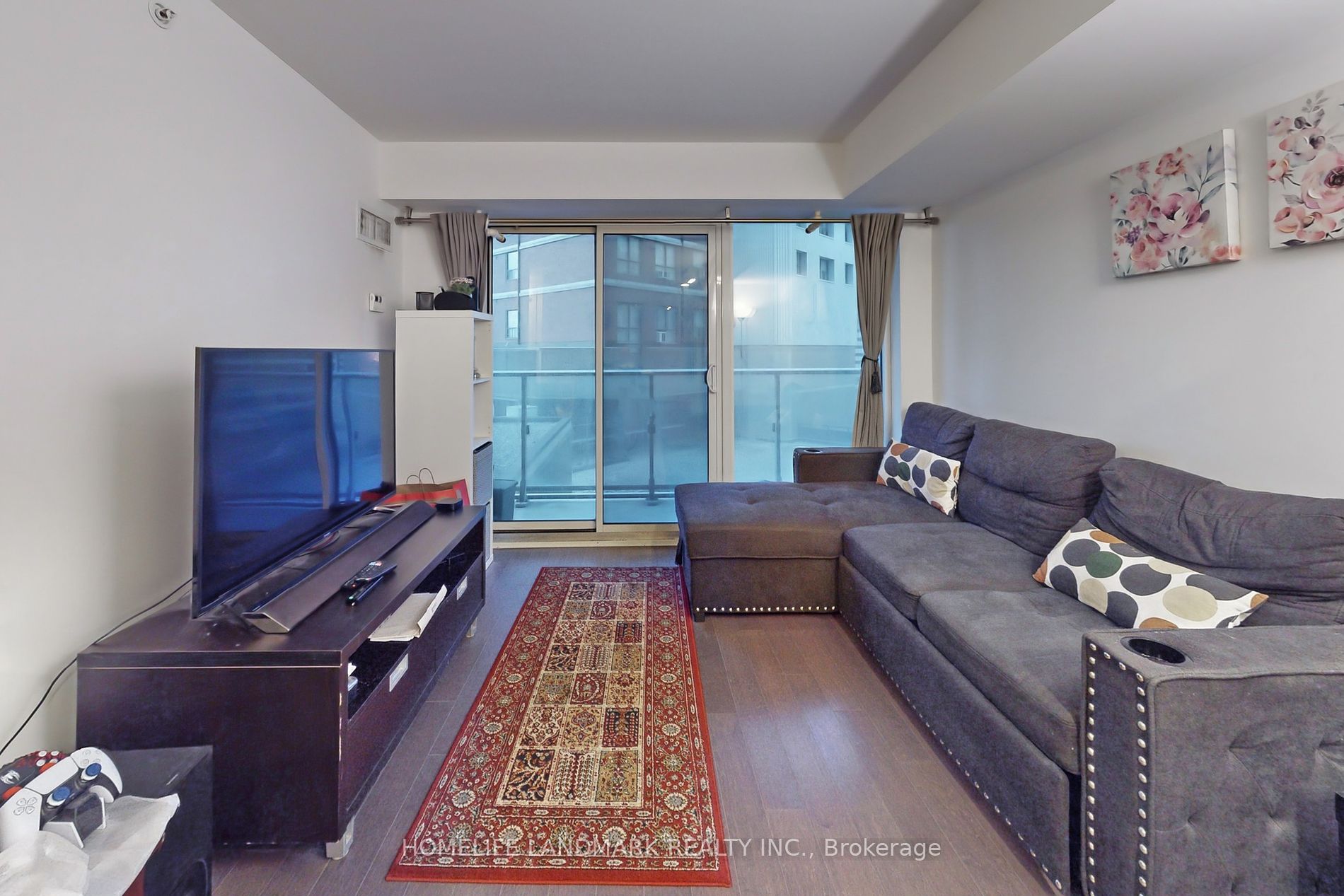 58 Orchard View Blvd, #505