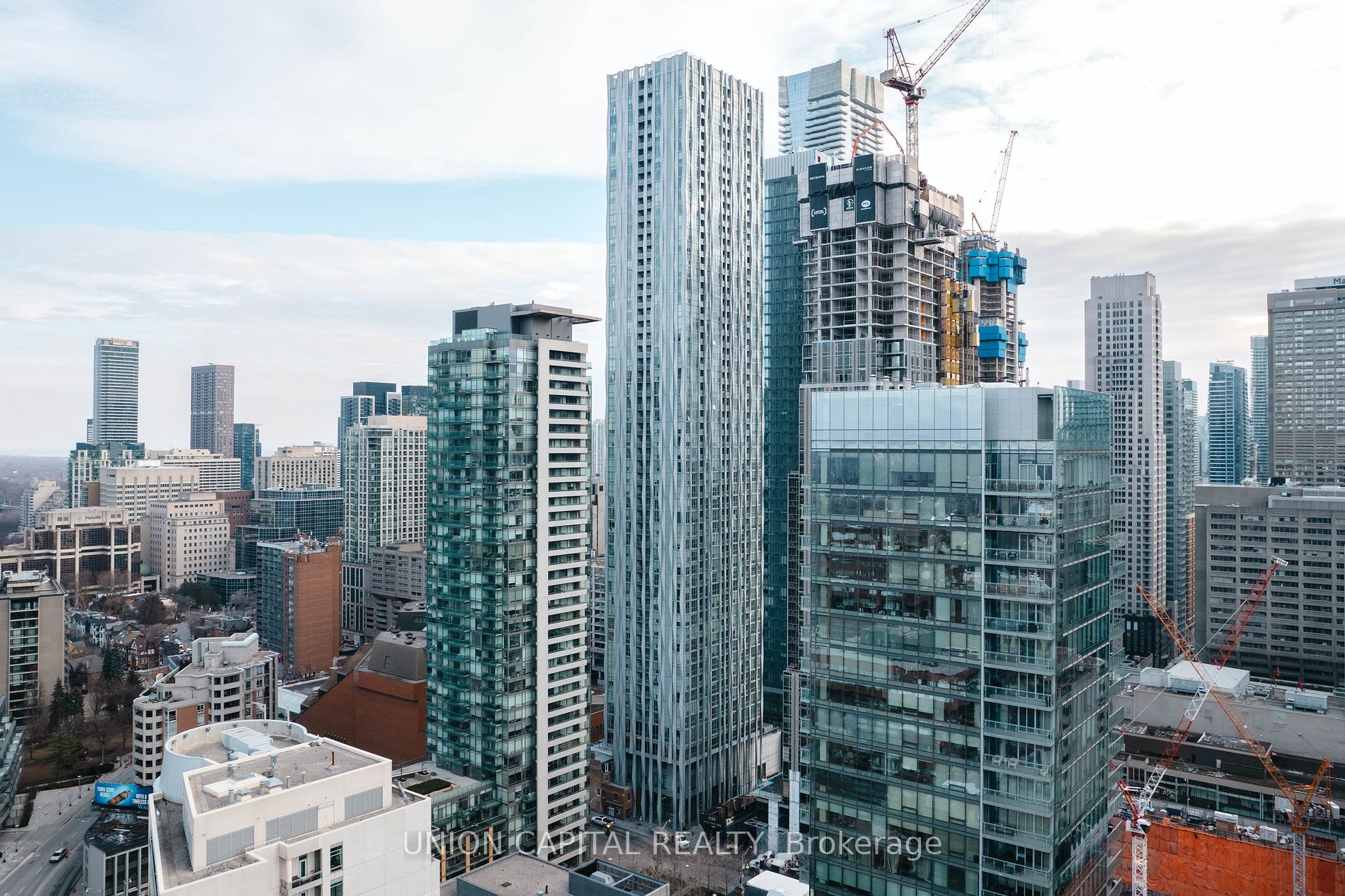 1 Yorkville Ave, #4110