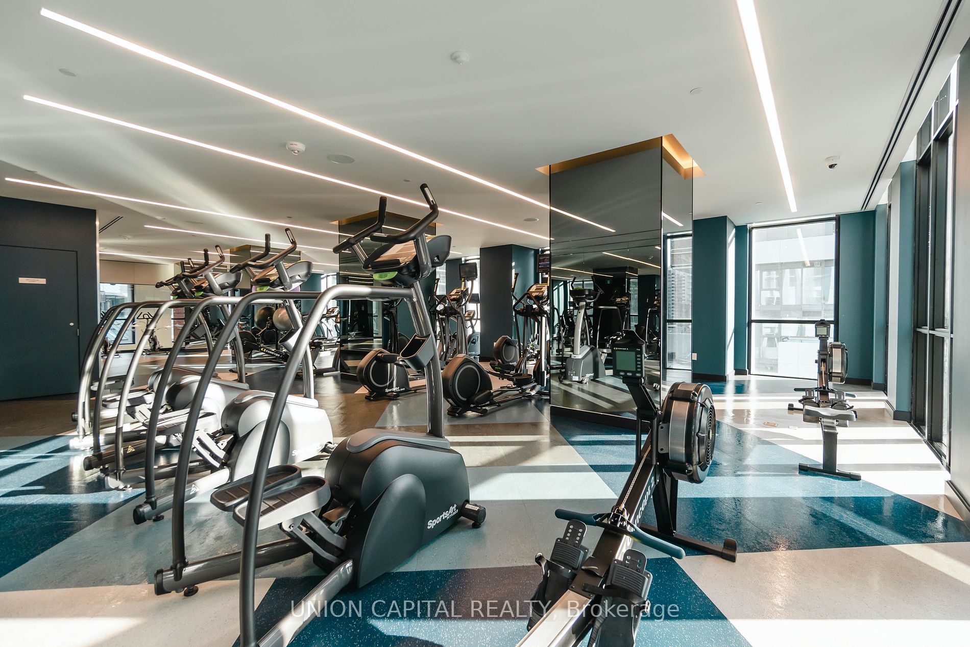 1 Yorkville Ave, #4110