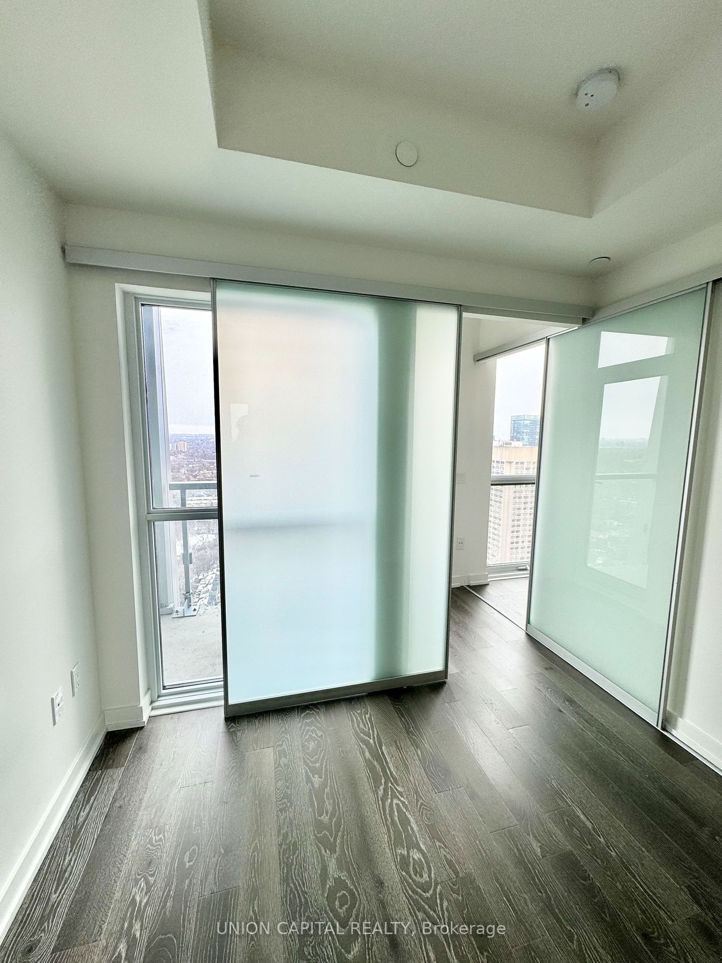 1 Yorkville Ave, #4110