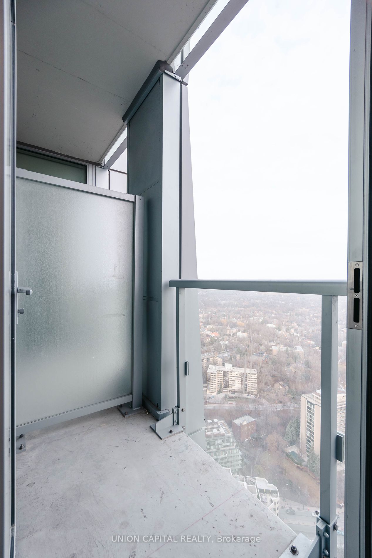 1 Yorkville Ave, #4110