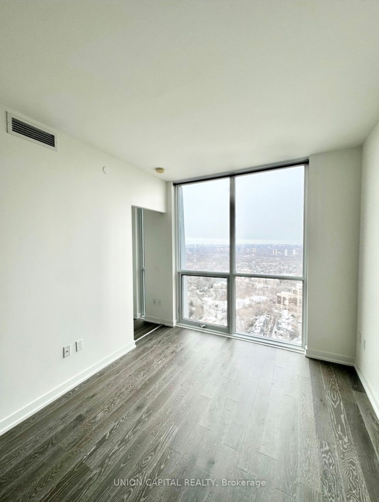 1 Yorkville Ave, #4110