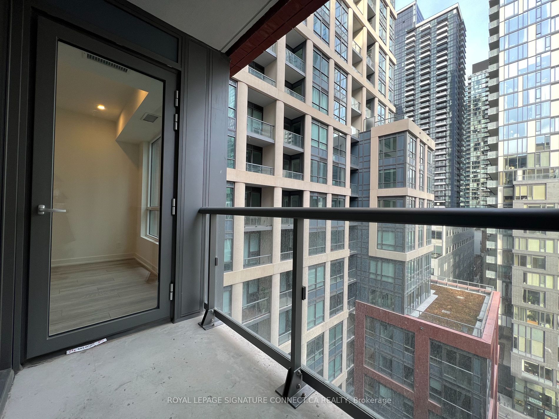 108 Peter Street #1113