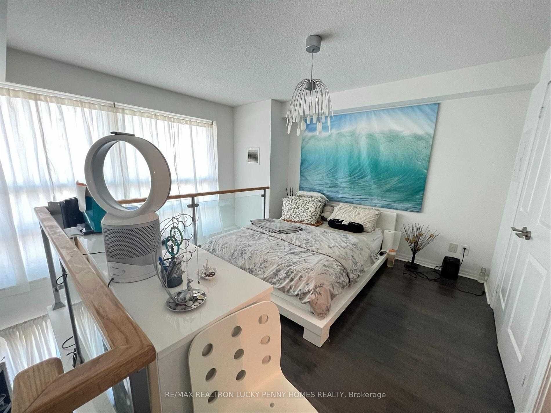 2035 Sheppard Avenue E #109