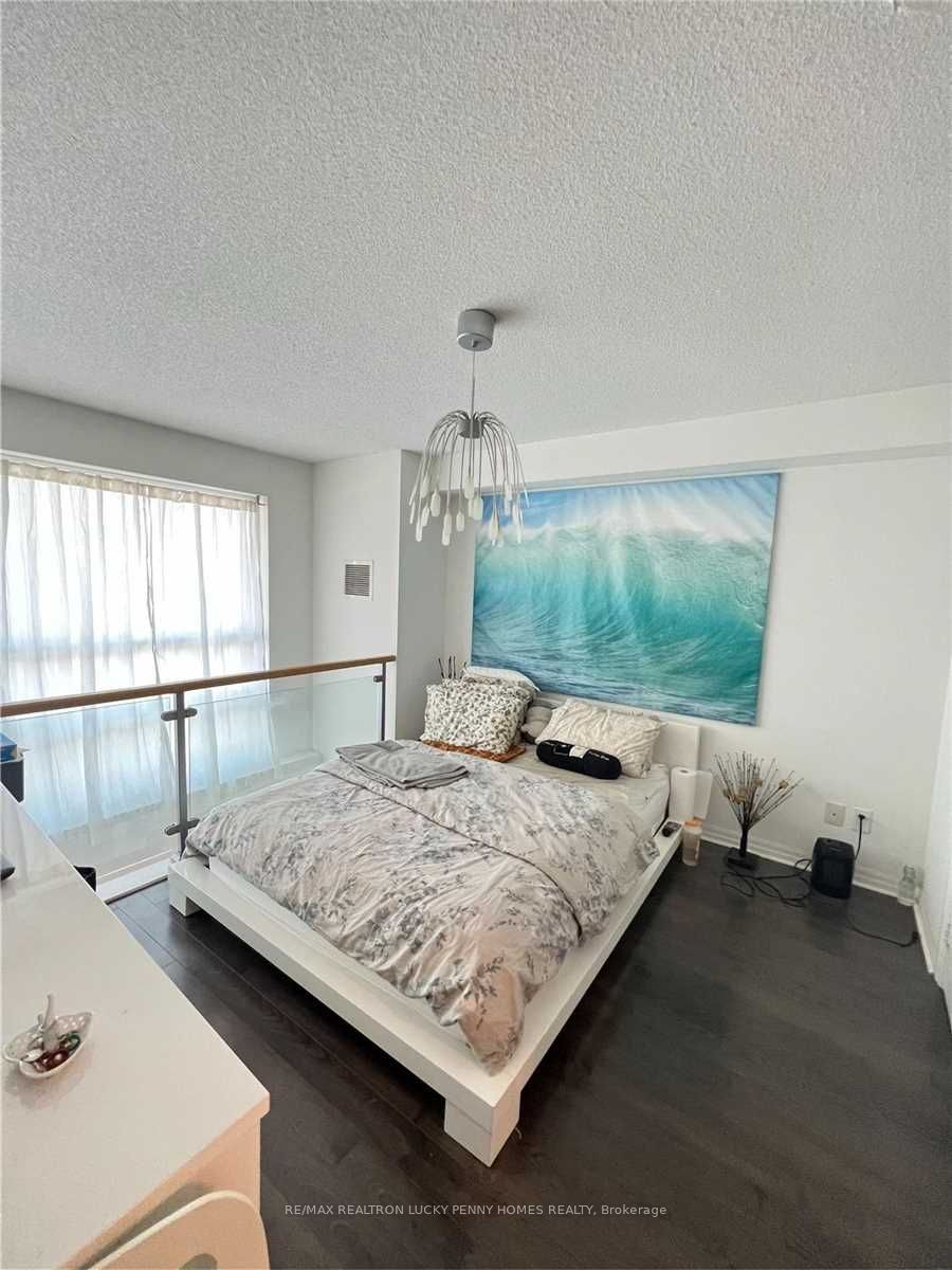 2035 Sheppard Avenue E #109