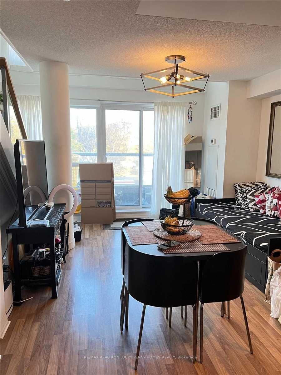 2035 Sheppard Avenue E #109