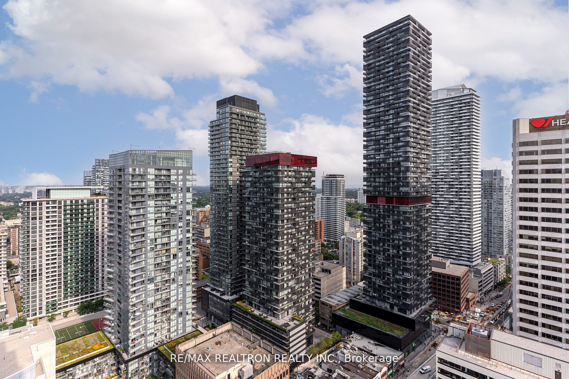 33 Helendale Avenue, #2905