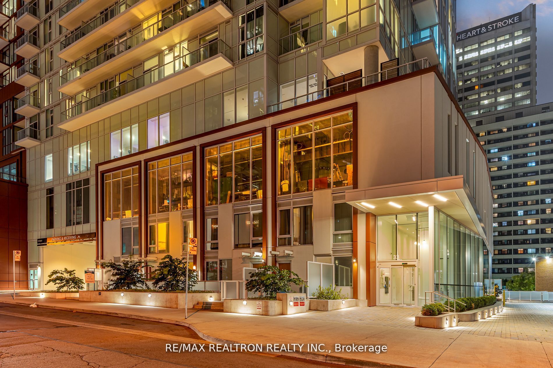 33 Helendale Avenue, #2905