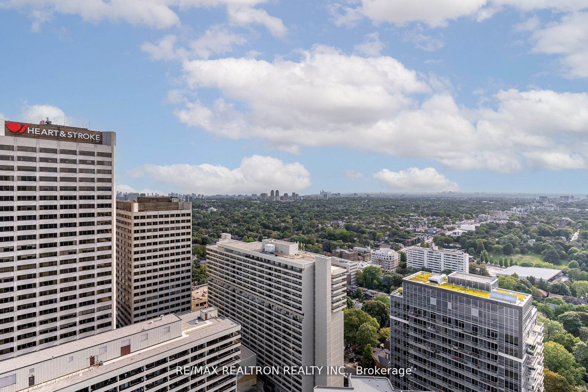 33 Helendale Avenue, #2905