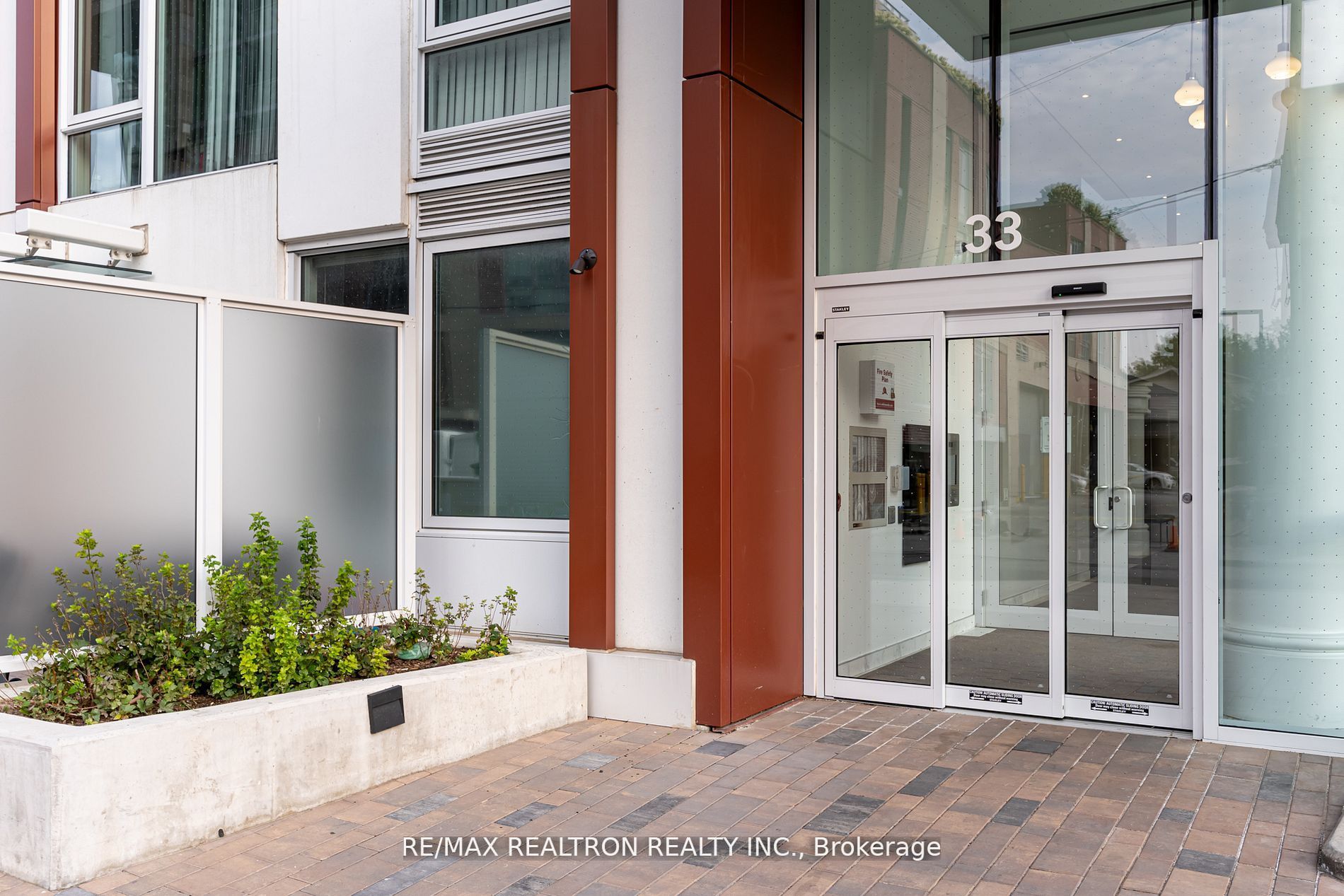 33 Helendale Avenue, #2905