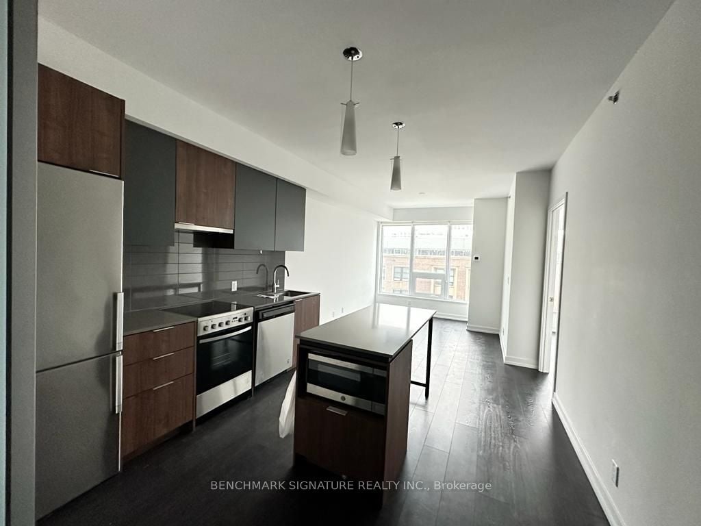 203 College St, #506