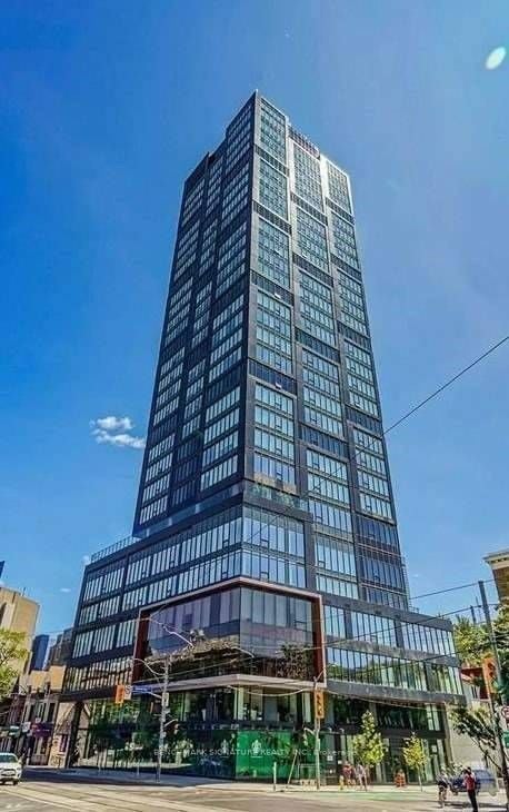 203 College St, #506