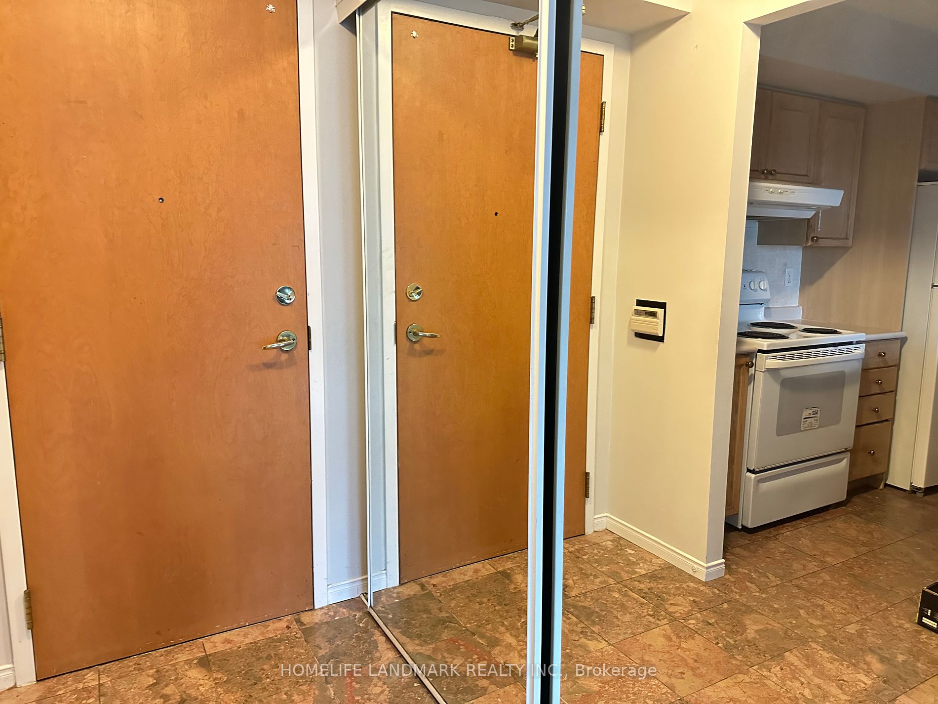 238 Doris Avenue #1011
