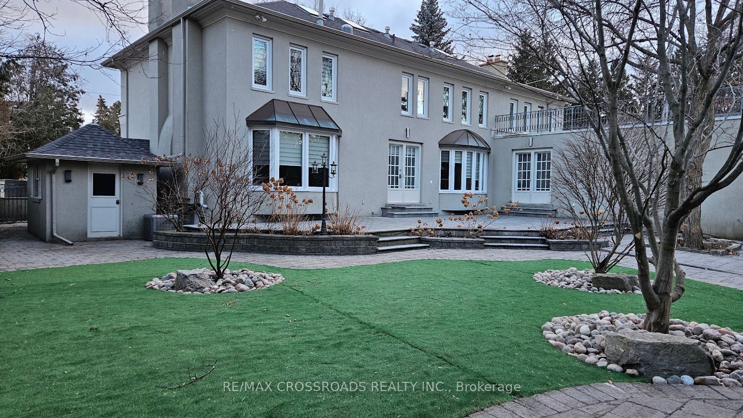 200 The Bridle Path
