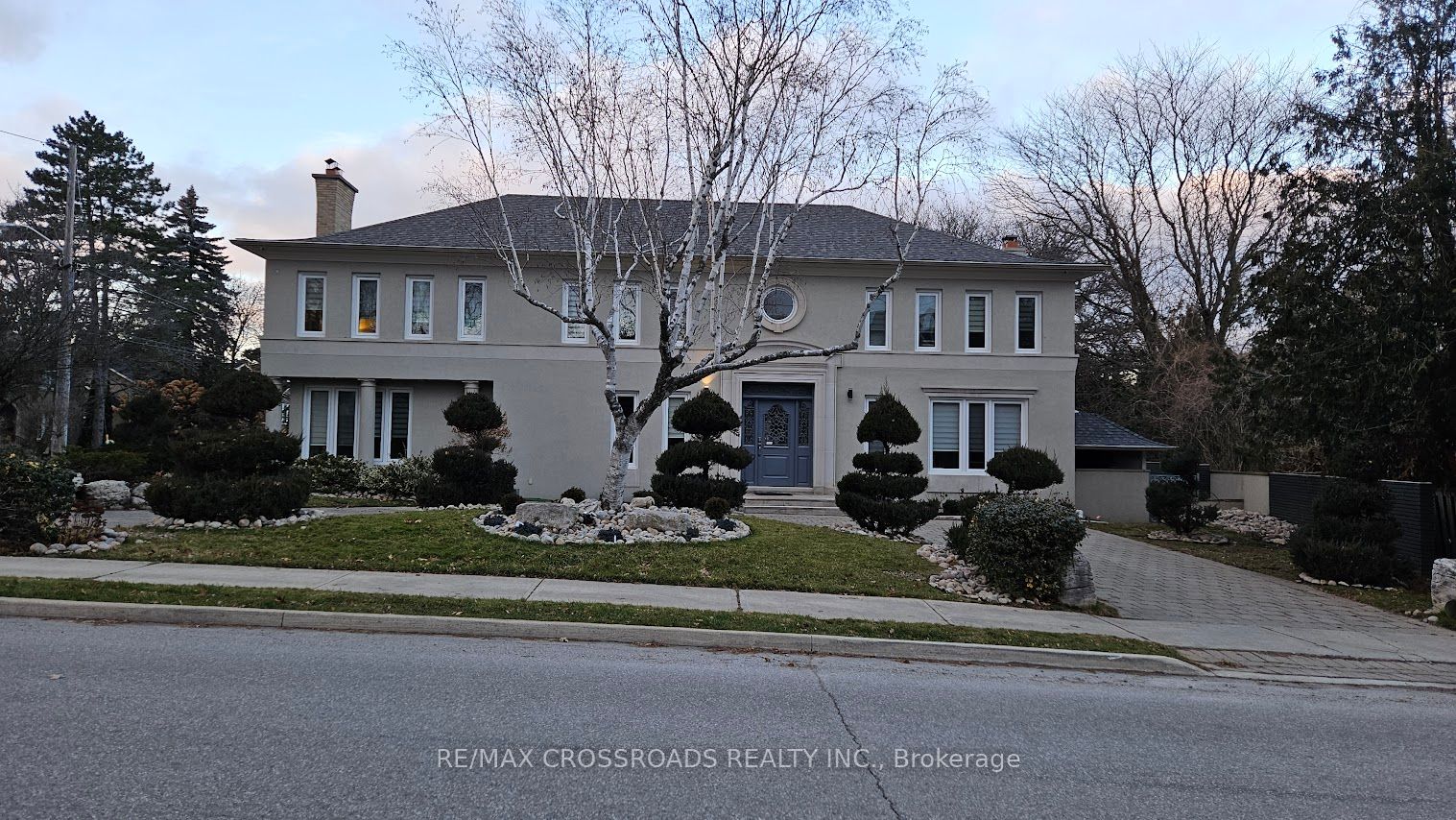 200 The Bridle Path