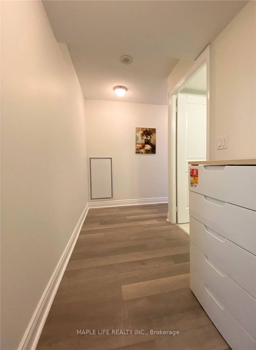 28 Ted Rogers Way, #1802