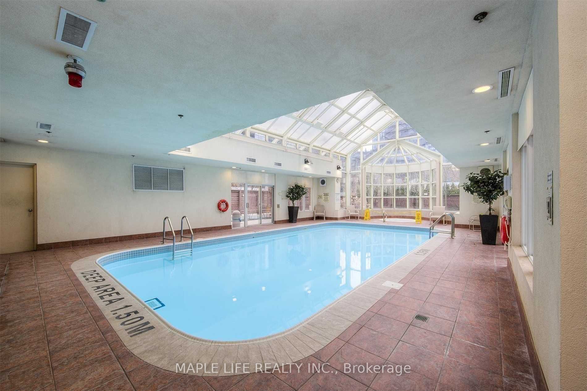 28 Ted Rogers Way, #1802
