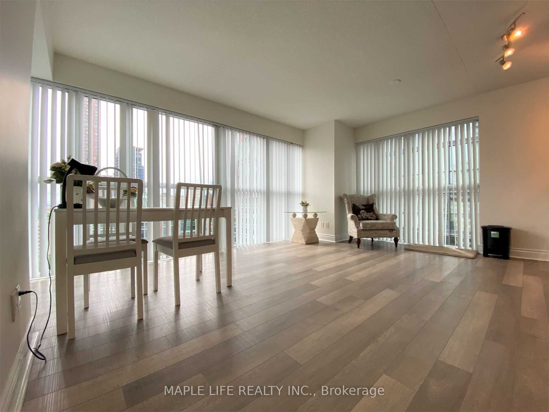 28 Ted Rogers Way, #1802