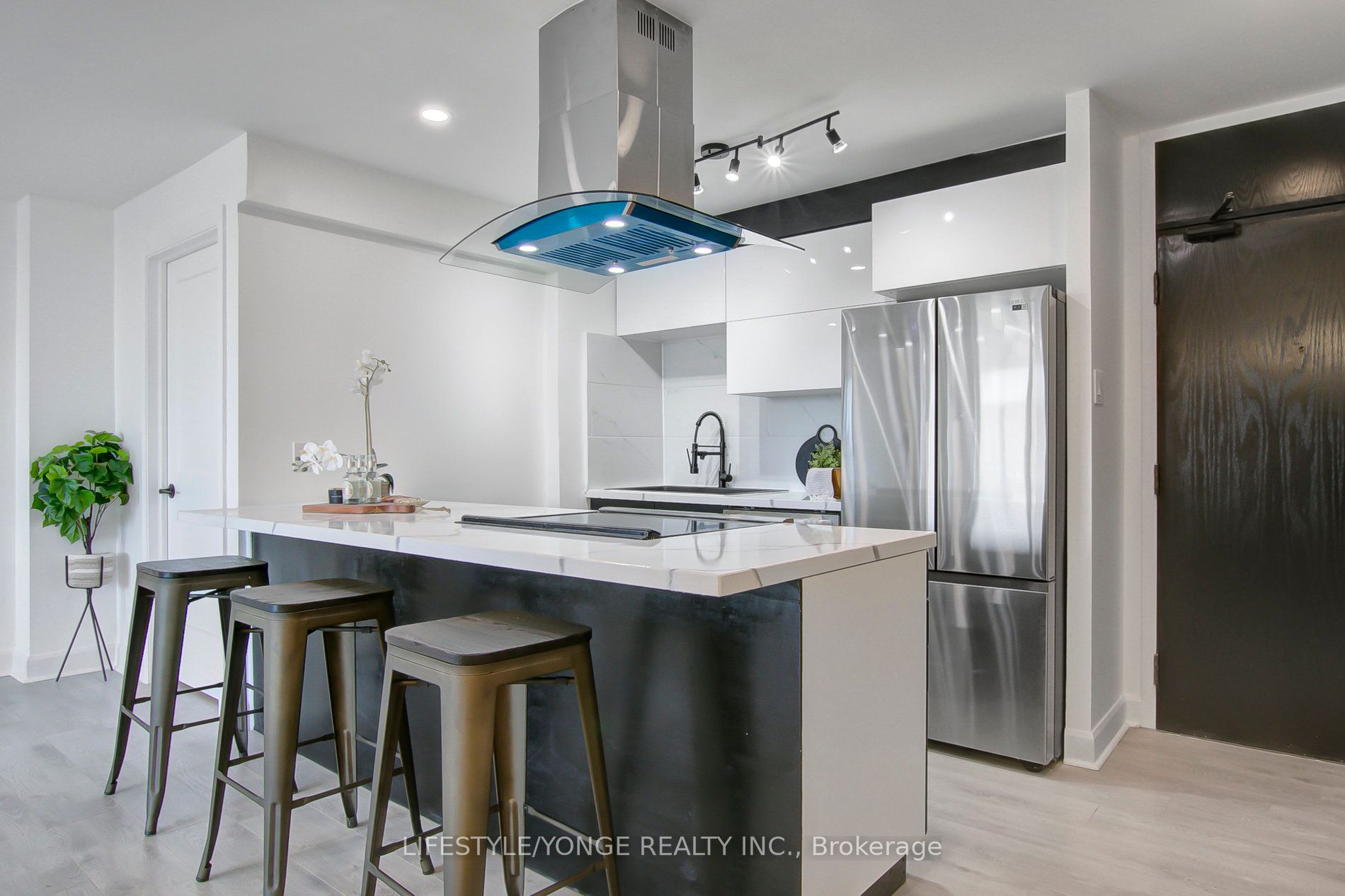 99 Cameron St, #1009