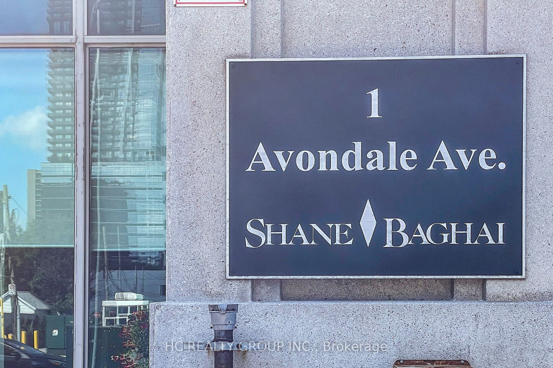 1 Avondale Ave, #Uph09