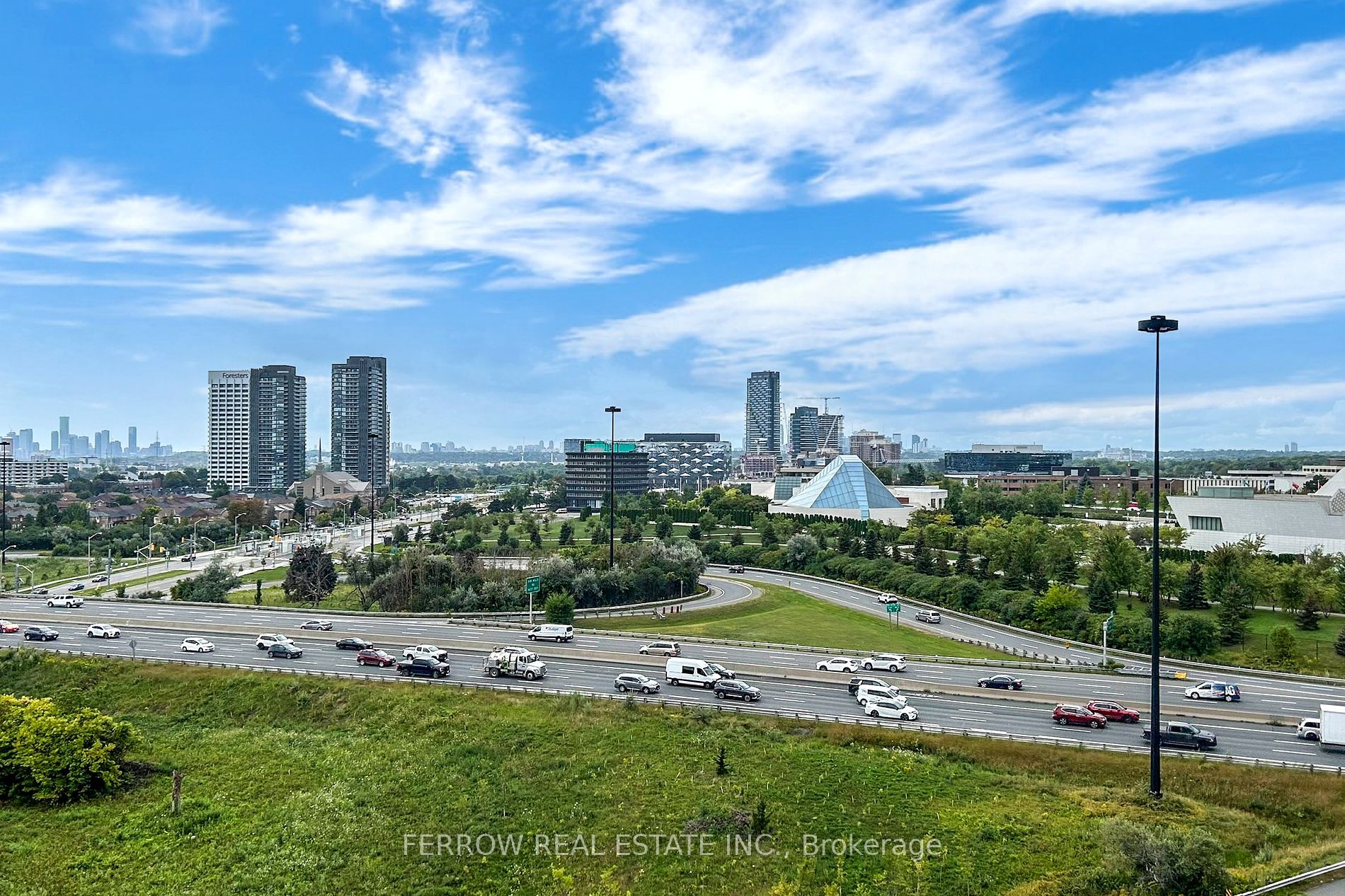 181 Wynford Dr, #907