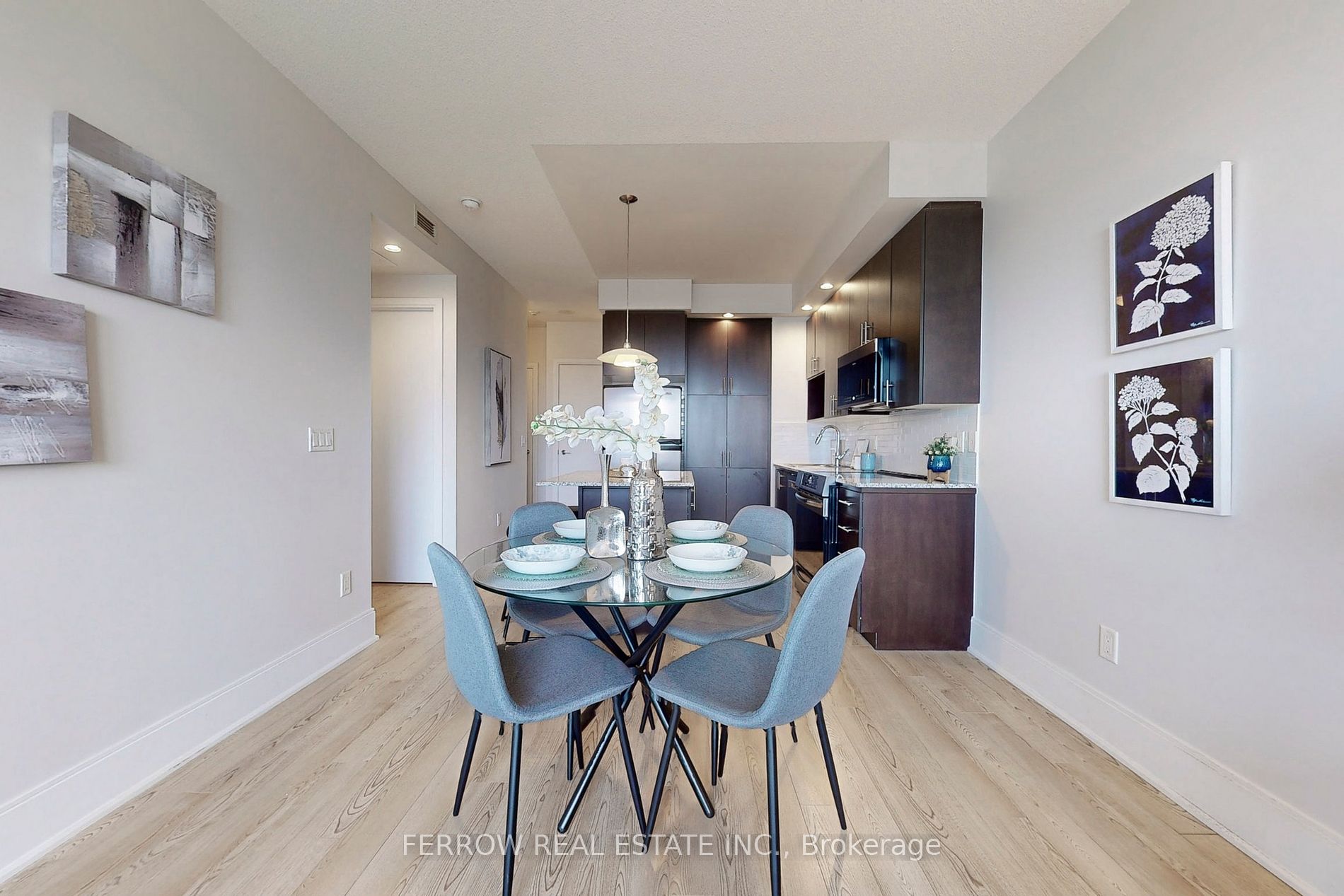 181 Wynford Dr, #907