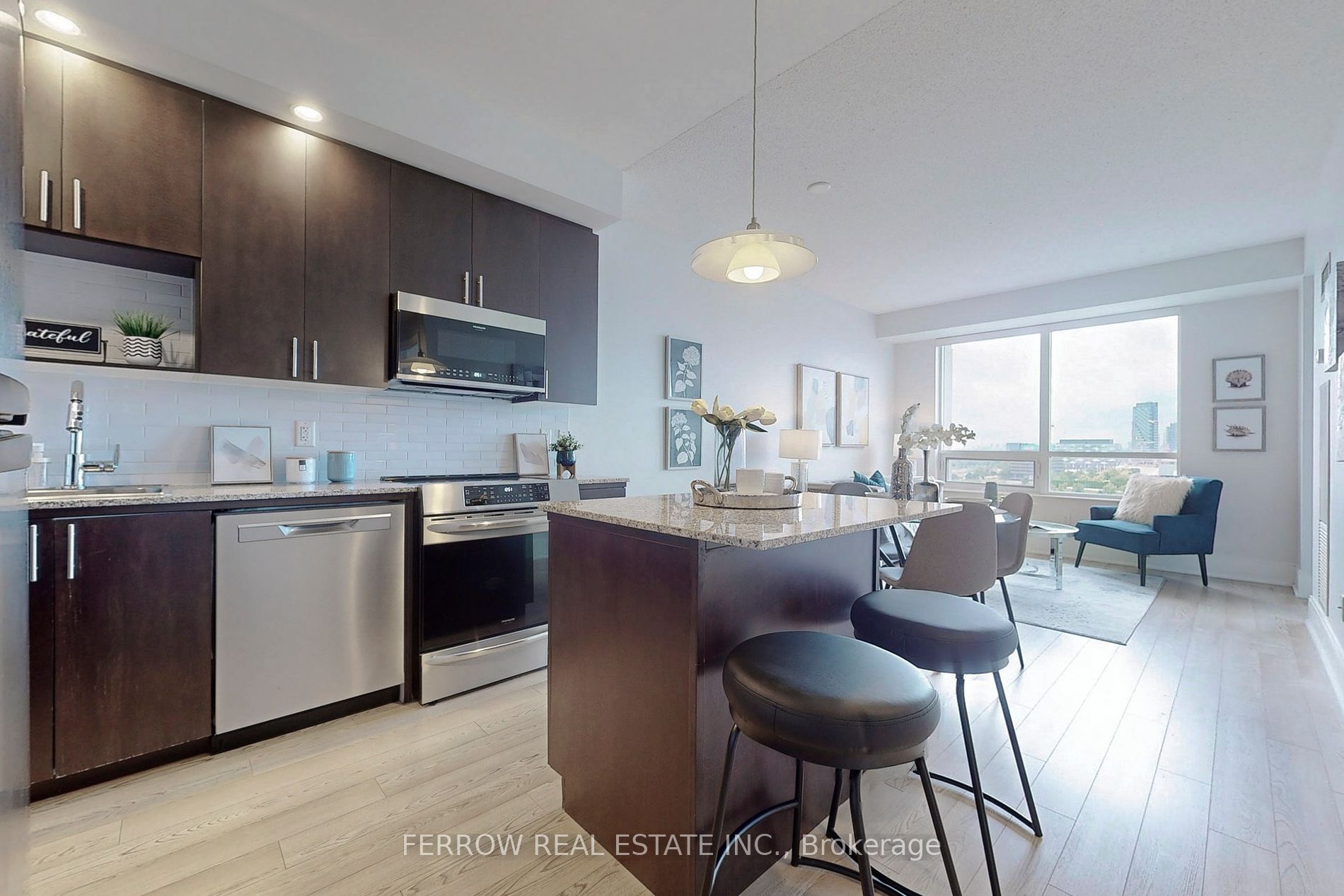 181 Wynford Dr, #907